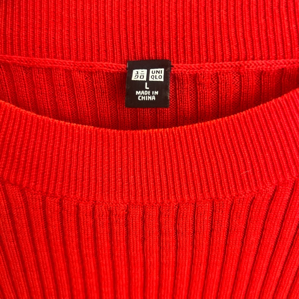 Uniqlo Size L Fine Knit Sweater